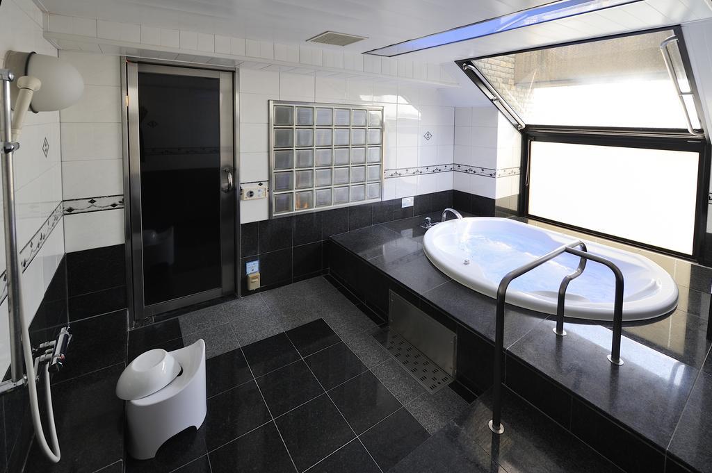 Water Hotel Mw (Adults Only) ไซตามะ ภายนอก รูปภาพ