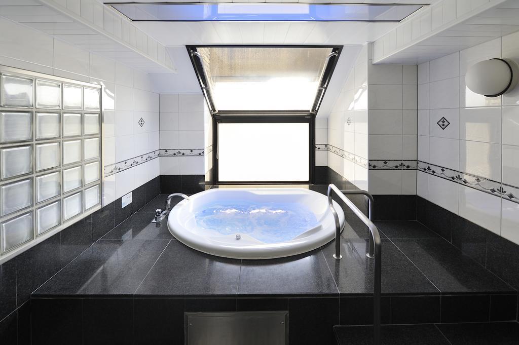 Water Hotel Mw (Adults Only) ไซตามะ ภายนอก รูปภาพ