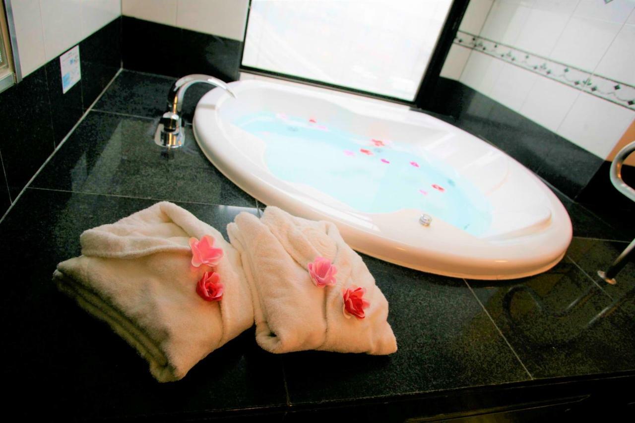 Water Hotel Mw (Adults Only) ไซตามะ ภายนอก รูปภาพ