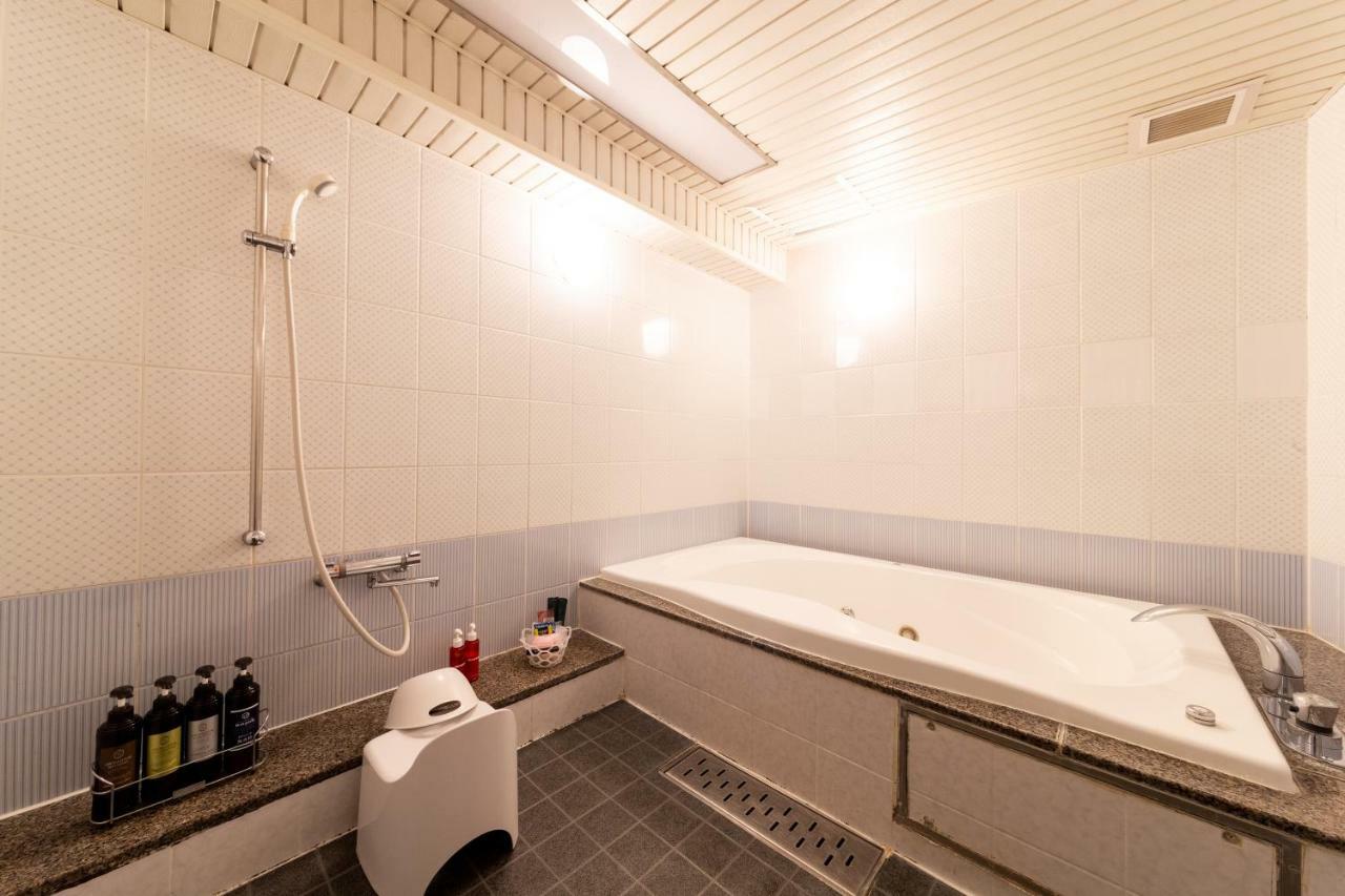 Water Hotel Mw (Adults Only) ไซตามะ ภายนอก รูปภาพ